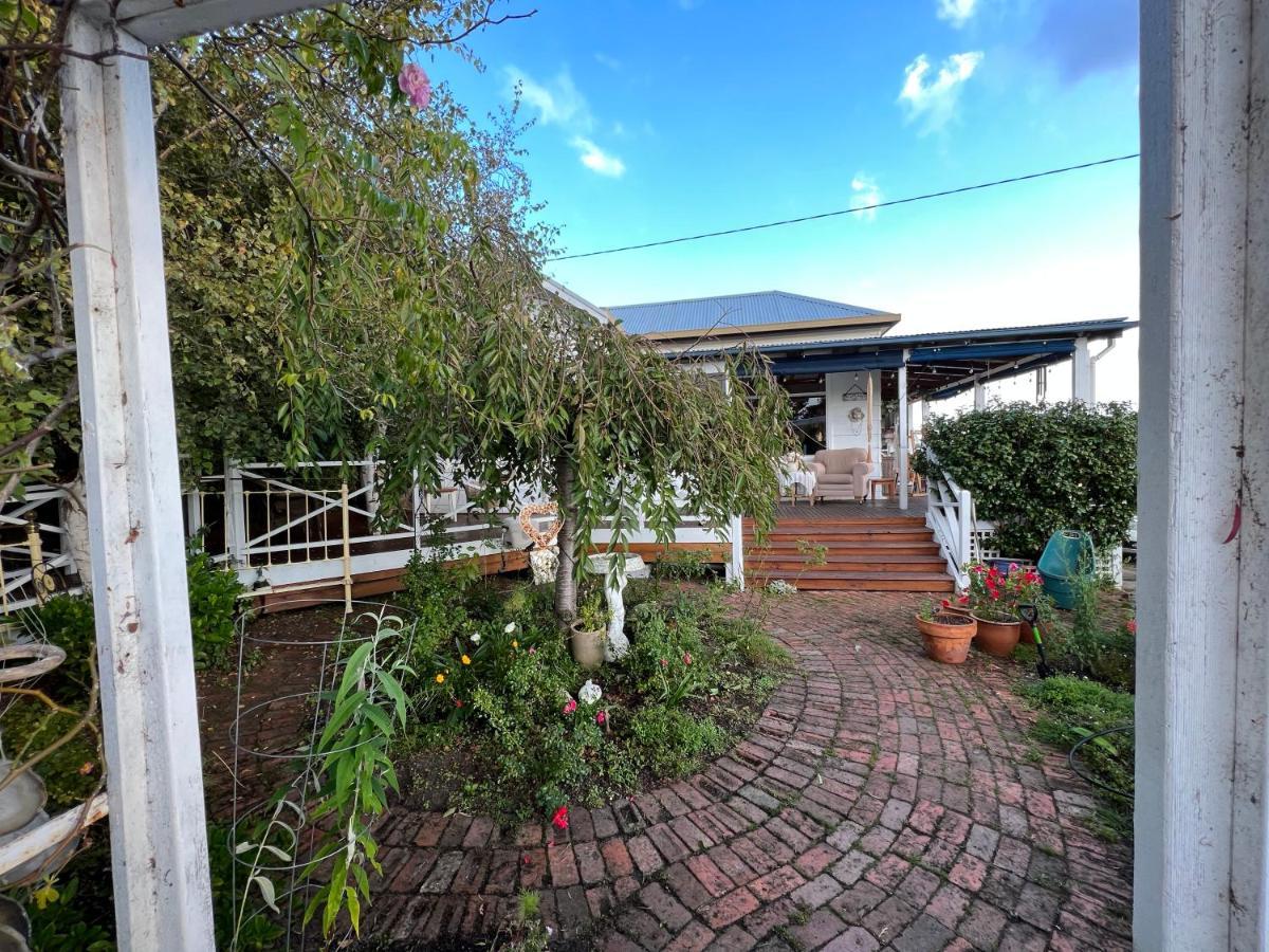 Ivy May Cottage Lakes Entrance Exterior photo